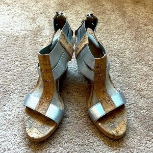 Donald J. Pliner Silver and Tan Espadrilles